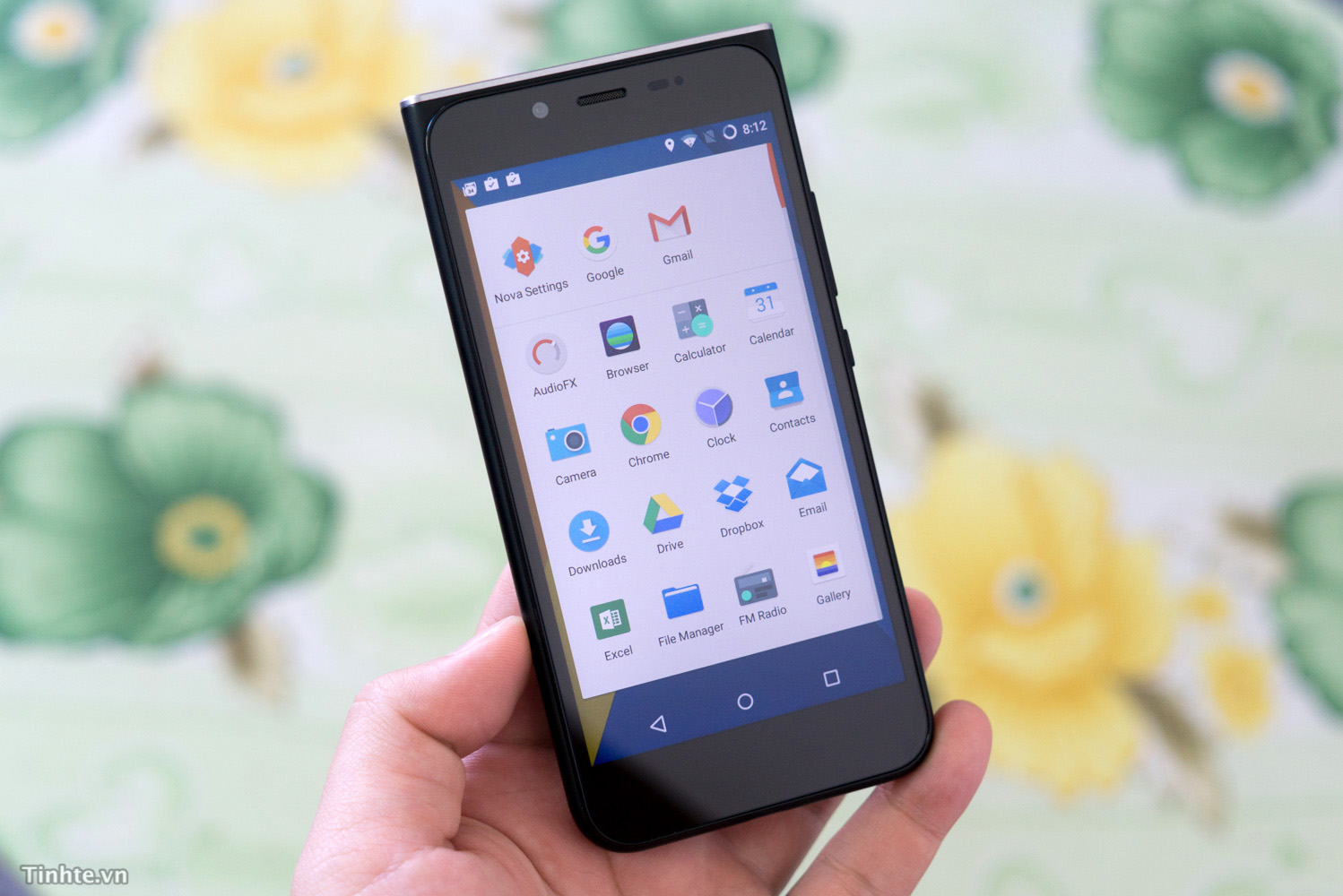 Mang giao diện mượt mà cùng nhiều tính năng hữu ích lên Android