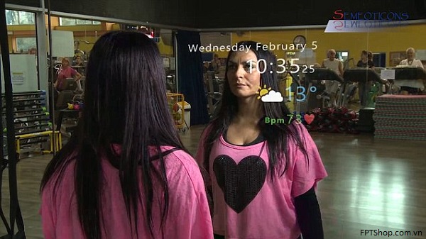 Chăm sóc sức khỏe bằng gương thông minh. 