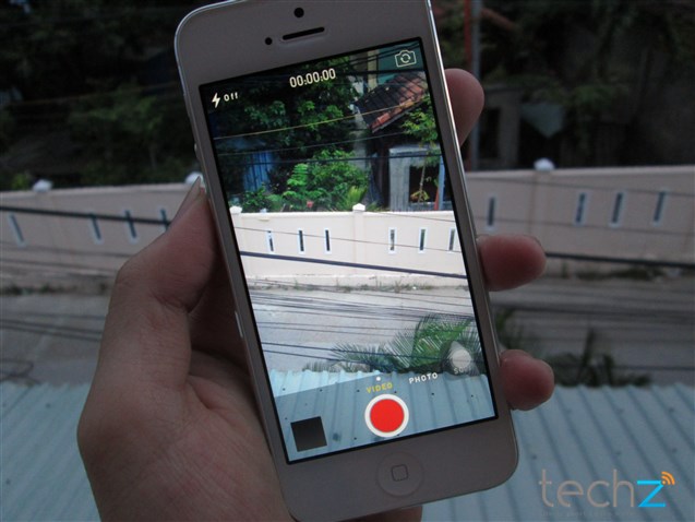 iOS 7 cho phép zoom trong khi quay video