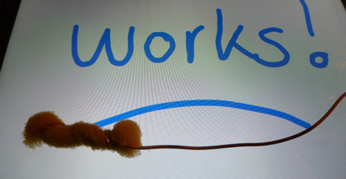 Tự chế bút cảm ứng cho iPhone, iPad