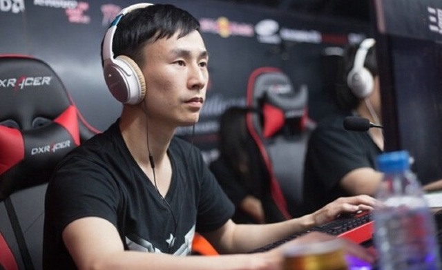 Huyền thoại DOTA Trung Quốc tự ý bỏ team thi đấu