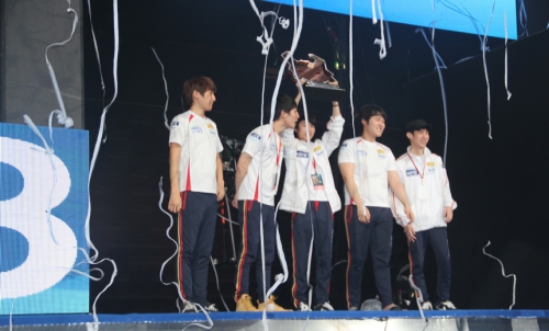 Hàn Quốc dẫn đầu DOTA 2 Thế Giới với kết quả 3 - 0 trước EG