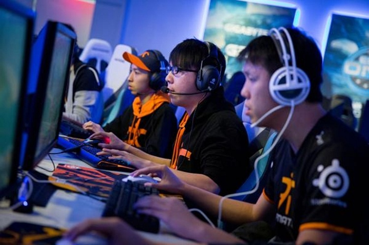 ESL One Manila: Fnatic dễ dàng giành vé tiến tới Philippines