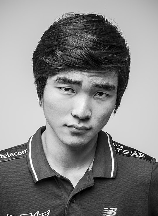 Faker:"Nếu phải lựa chọn, tôi sẽ chọn cặp đôi đường dưới của chúng tôi cho MVP của trận chung kết này."