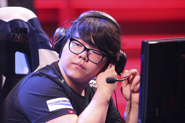 Wolf: "Và cá nhân tôi cũng chú ý đến tuyển thủ Aphromoo"