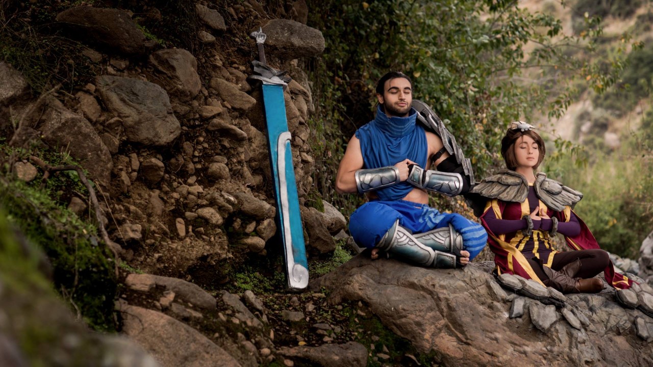 Cosplay 2 thầy trò Yasuo và Taliyah đẹp miễn chê