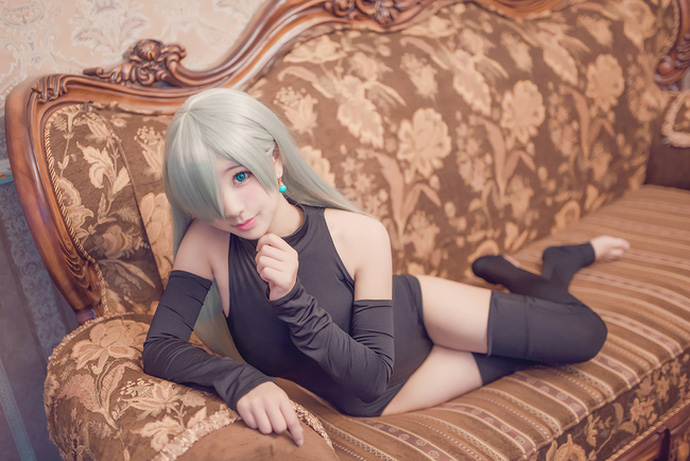 Nóng mặt với bộ Cosplay công chúa Elizabeth Liones đầy ngây thơ và thánh thiện