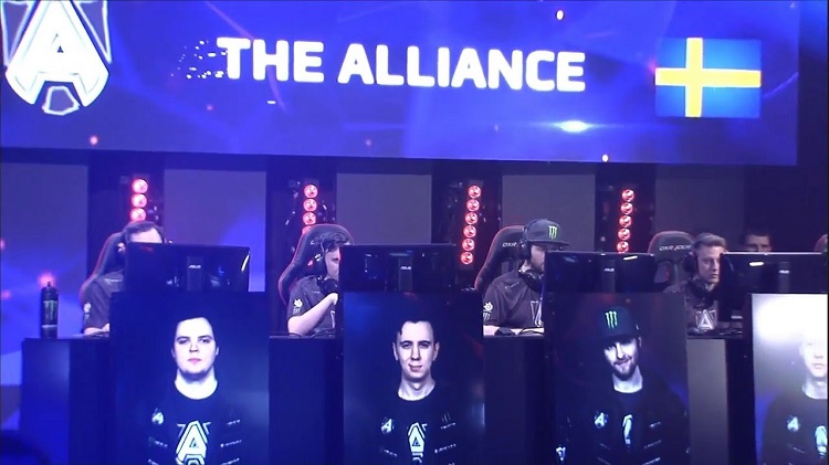 Bulldog không có cơ hội được "chung mái nhà" với Sheever