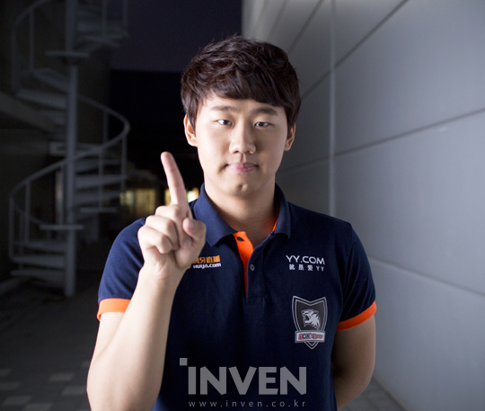LCK Mùa hè 2016: Kuro trở lại giúp ROX Tigers giành chiến thắng trước ESC Ever