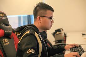 Quản lý Snake:"Về phía Sofm thì không phải là 1 vạn tệ có thể mời về được"