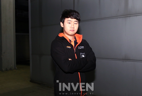 Kuro:"Thậm chí tôi còn có thể sử dụng tốt Azir."