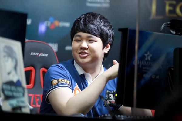 ROX Tigers Pray:"Mục tiêu của chúng tôi là vào chung kết gặp SKT để cả 2 chúng tôi dắt tay nhau đến với Chung Kết Thế Giới 2016"