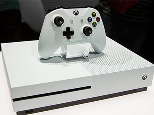 Có nên mua Xbox One S hay không ?