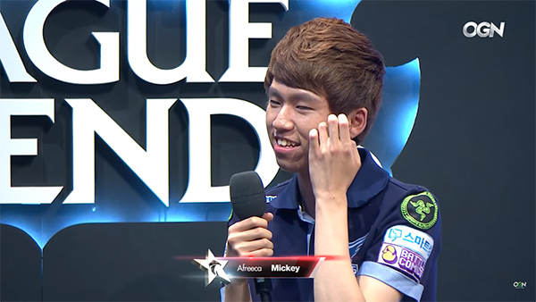 AFS Mickey:"Tôi đã có khoảng thời gian khá khó thở ở đường giữa"