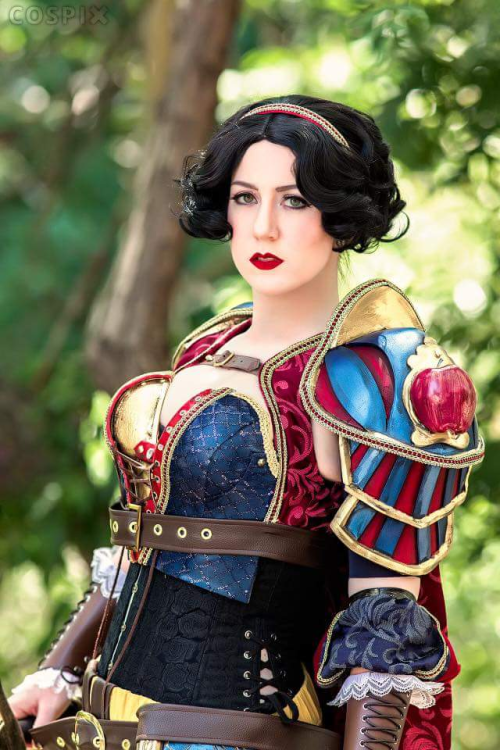 Cùng Missyeru hóa thân thành Snow White Siêu chiến binh đầy gợi cảm và quyến rũ