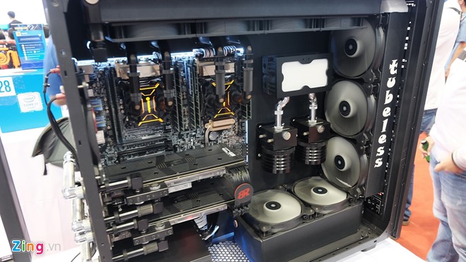 Khủng hoảng với bộ Case PC độ với giá hơn 350 triệu  do người Việt thực hiện