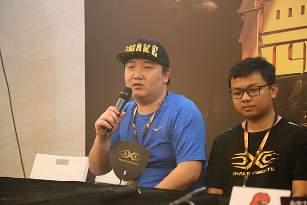 Quản lý Snake: "Đối thủ lớn nhất trong giải đấu này chính là bản thân chúng tôi"