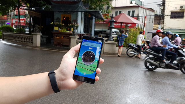 SỐC - Game thủ Trung Quốc sẽ nhìn người Việt Nam chơi Pokemon GO