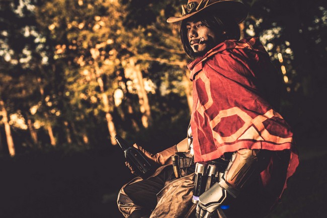 Ngắm nhìn bộ ảnh Cosplay McCree phong trần cực đẹp