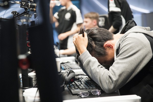 CKTG 2016: 5 tuyển thủ gây thất vọng nhất trong giai đoạn lượt đi