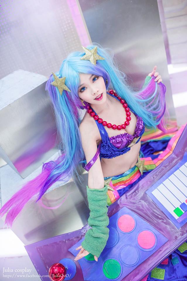 Tổng hợp những bộ cosplay Sona cực xinh đẹp của nữ coser nổi tiếng Jullia
