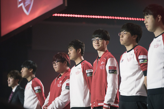 SKT Faker: “Tôi thích cách người hâm mộ dành tình cảm cho mình”