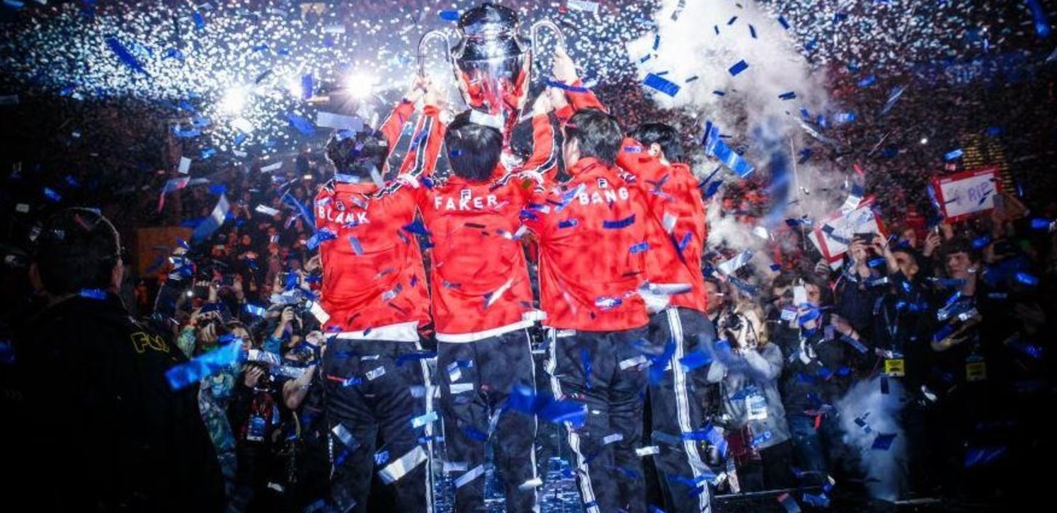 SKT T1 bảo vệ thành công danh hiệu Nhà vô địch LMHT thế giới lần thứ 3