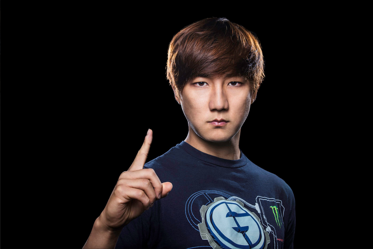 Huyền thoại StarCraft Lee Jae-Dong chính thức giải nghệ
