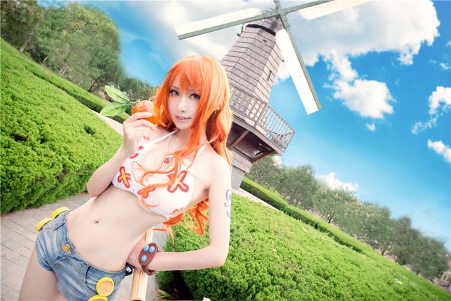 Chiêm ngưỡng bộ cosplay Nami trong One Pieace đẹp lung linh