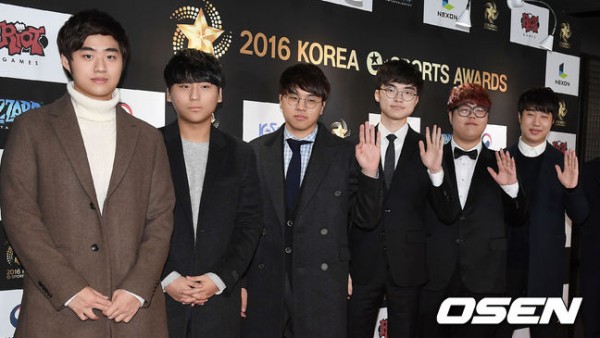 Bengi, Duke và HLV PoohManDu sẽ rời khỏi SKT T1