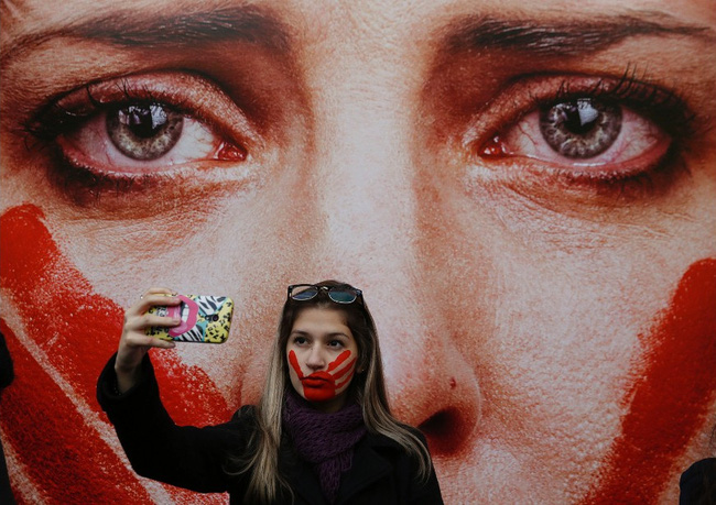 Những bức ảnh selfie nổi tiếng nhất năm 2016