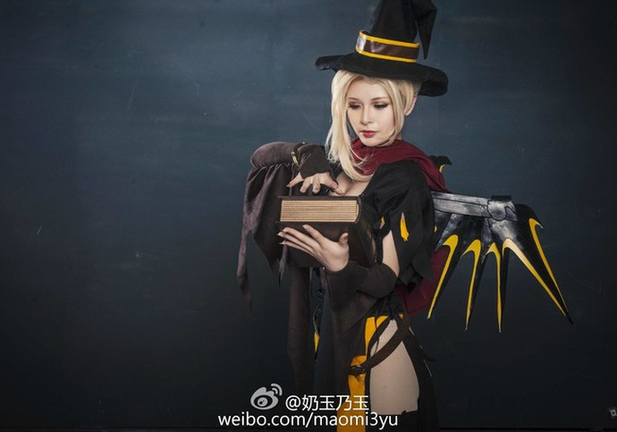 Bộ ảnh được đầu tư cực kĩ lưỡng về trang phục, kiểu tóc cho đến các hiệu ứng phụ...