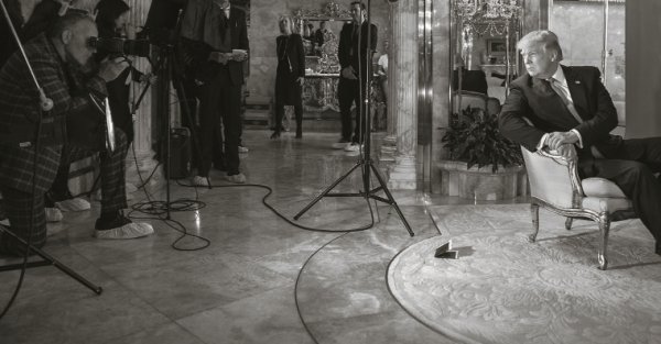 Điều gì đã khiến ông Donald Trump trở thành "Nhân vật của năm"