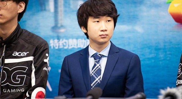 LMHT: RapidStar sẽ là huấn luyện viên chiến thuật mới của SKT T1