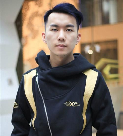 LMHT: Snake Jiezou thông báo lí do giải nghệ vì vấn đề sức khỏe