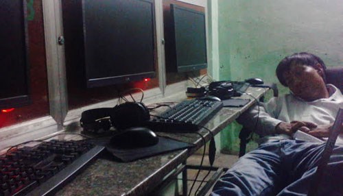 "Cam bái hạ phong" với thanh niên ngồi Net từ mồng 2 Tết đến giờ, phí chới game gần 1 triệu đồng