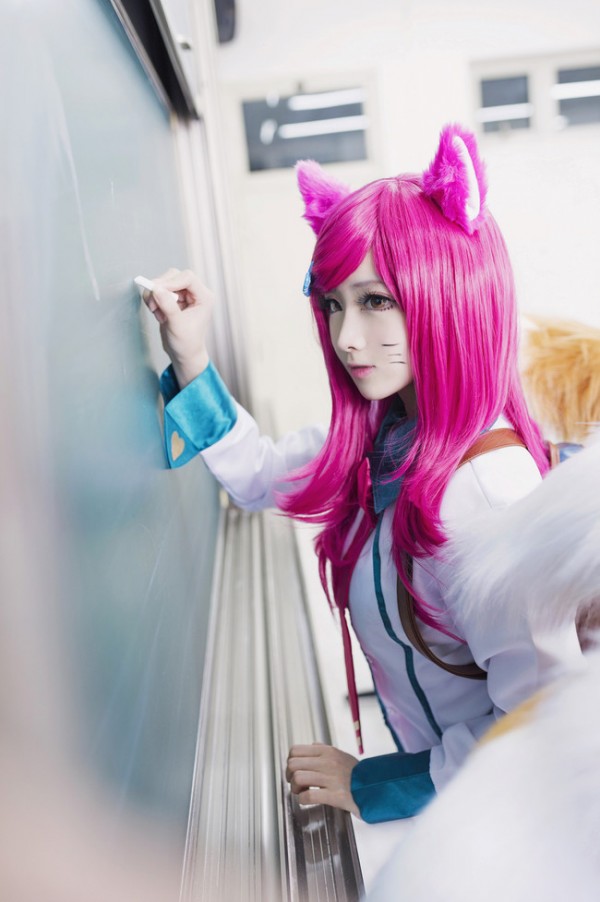 LMHT: Ngắm nhìn vẻ đẹp thuần khiết của Ahri Nữ Sinh Thanh Lịch