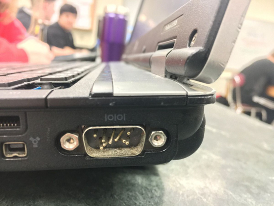 Xót xa với những thiết bị điện tử bị phá hoại không thương tiếc