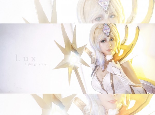 LMHT: Cosplay Lux Nguyên Tố Ánh Sáng đẹp không tì vết