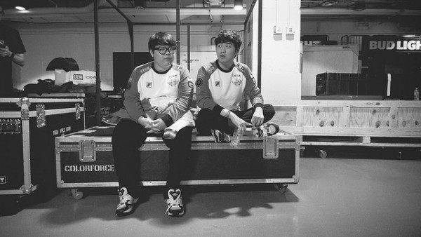 LMHT: Bang bông đùa về Faker và bảo rằng Faker là một ông già