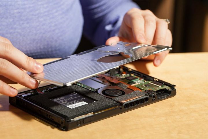 Tháo bung Nintendo Switch: Thiết kế từ NVIDIA, tản nhiệt chất lỏng, 8/10 điểm iFixit