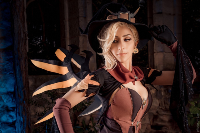 Cosplay Mercy trong Overwatch vô cùng xinh đẹp bởi một chàng trai