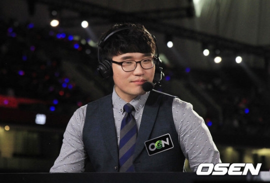 LMHT: Giải đáp thắc mắc về nguồn thu nhập của những người bình luận viên tại Hàn Quốc