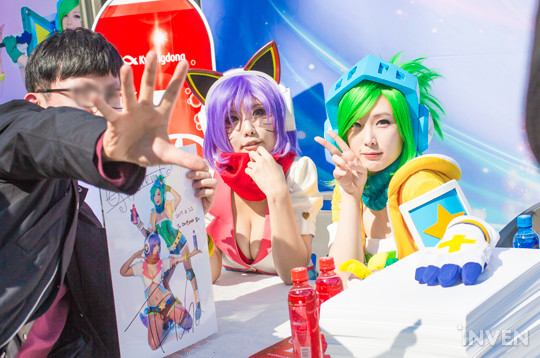 LMHT: Dư âm lễ hội cosplay tại LCK Mùa Xuân 2017