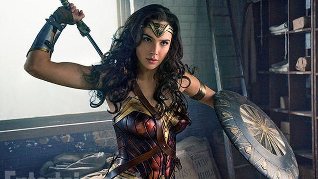 'Wonder Woman' Gal Gadot được chỉnh sửa 'nách' trong trailer mới