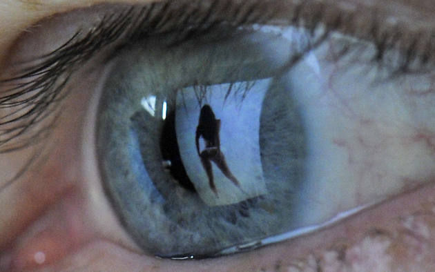 Sốc: Xem phim đen nhiều có thể gây ảnh hưởng nặng đến não bộ