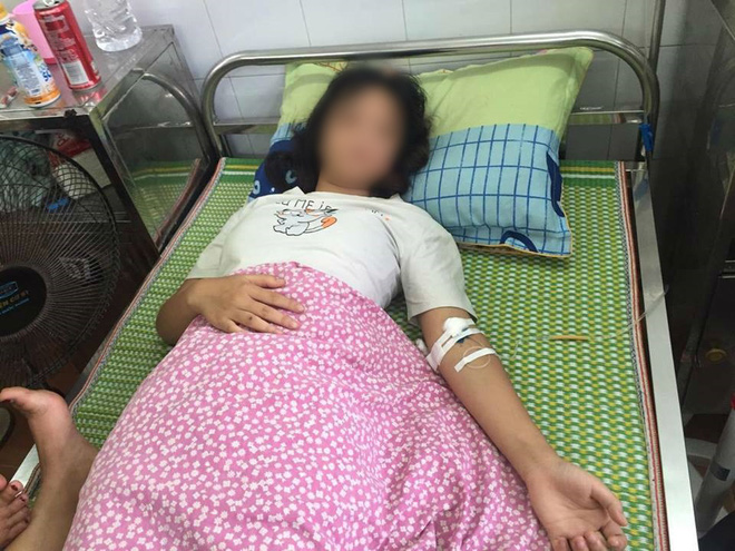 Hà Nội: Đang chơi game, nữ sinh 14 tuổi bị đàn chị hành hung phải nhập viện