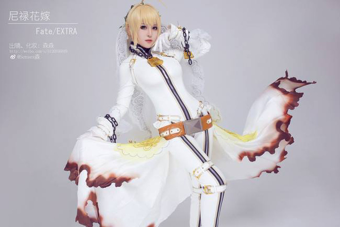 Cosplay nàng Saber căng tràn sức sống khiến người xem phải nóng cả mắt