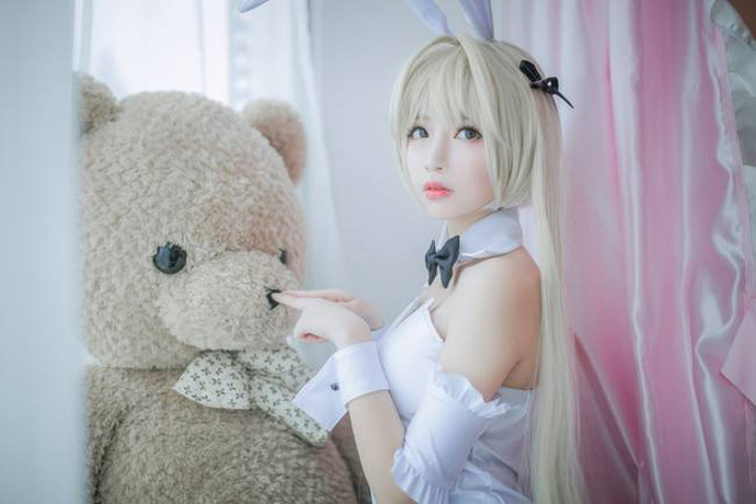 Cosplay cô nàng loli vô cùng gợi cảm trong Yosuga no Sora