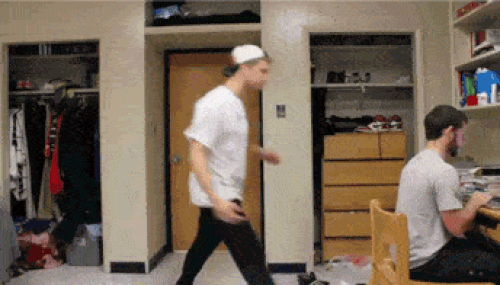 16 pha chơi khăm thảm họa và cái kết không thể đắng hơn 13